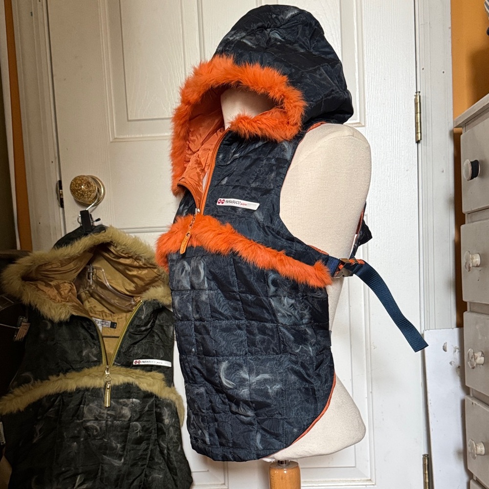 SOLD⭐️:: Parasuco dark teal and Orange Hooded Vest y2k 🧡Rare fur